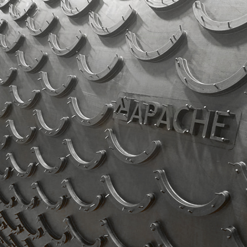 3-Ply 330# 1/8 x 1/16 Apache PowerCleat&reg; with 1/2 High x 6 Overall  Width Molded Crescents